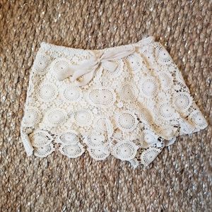 Cream Colored Lace Shorts size Small
